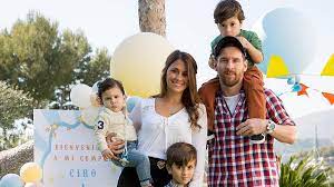 His father, jorge, has been his agent since he was 14, and his oldest brother, rodrigo, handles his daily schedule and publicity. Lionel Messi Family Wife And Children Sabguru News English
