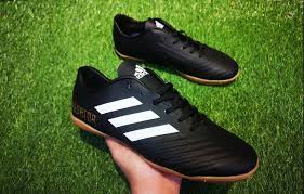 Maybe you would like to learn more about one of these? Tip Pilih Kasut Futsal Sesuai Agar Selesa Dapat Elak Berlakunya Kecederaan Maskulin
