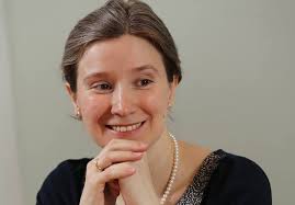 В последнее время политолога екатерину шульмана в сети боготворят, делают с ней мемы, цитируют и предлагают в президенты. Ekaterina Shulman Sovremennaya Molodezh Samaya Pravilnaya