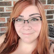 Aldi friends, be honest… do the gluten free cheddar biscuits taste like Red  Lobster or do they taste like “why did I waste $4”? 😂