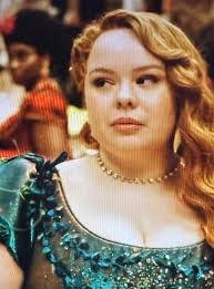 Serena Rowland's Instagram, Twitter & Facebook