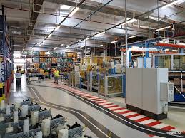 În plus, toți angajații vor beneficia de o primă de 1.430 de lei brut, acordată pentru rezultatele record înregistrate în 2015 și care va fi livrată în conturi în luna mai a. Cum Se FabricÄ Motoarele La Uzina Dacia Mioveni Nwradu Blog