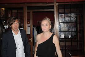 Bára basiková was born on february 17, 1963 in prague, czechoslovakia. Bara Basikova Zkazila Sve Matce Zivot Zkusila Drogy I Lesbickou Lasku Proc Ji Dodnes Doma Nechteji Tajnosti Slavnych Krajske Listy Cz