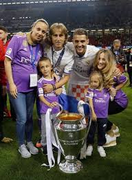 Wife's sexual fantasy before husband's eyes erotik film izle. Real Madrid Family