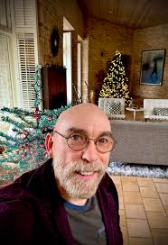 It's all Christmassy up in here. Getting ready for some great food and  family. Hope y'all are having an awesome and Merry Christmas ❤️🎄😎