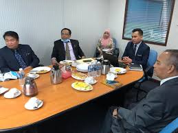 Manajemen sumber daya manusia (msdm) dapat diartikan sebagai proses dan upaya untuk merekrut, menyeleksi tujuannya adalah agar tercapai kesesuaian antara pembayaran (gaji) dengan manfaat yang diberikan dari tenaga kerja. Sesi Perbincangan Esscom Bersama Jabatan Pembangunan Sumber Manusia Sabah Jpsm Berkaitan Dengan Program Sosio Ekonomi Di Esszone Di Pejabat Jpsm Kota Kinabalu Sabah Pada 25 Jun 2020 Esscom Times