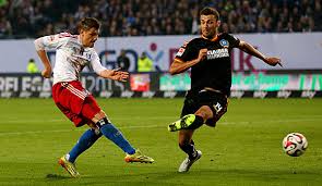 Wanitzek kommt zweimal binnen weniger sekunden zum eckball, der zweite versuch trudelt für einen augenblick durch den sechzehner. Relegation Hinspiel Hamburger Sv Karlsruher Sc