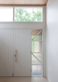 Fenetres Au Dessus Porte Pour Sas Entree Wood Doors Interior House Design Residential Interior Design