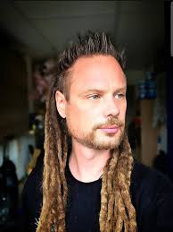 Heey everyone. Most probably many over here remember me as the curly poodle 