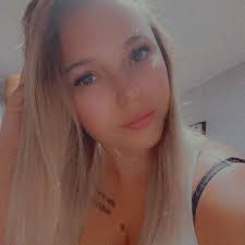 Erika Eddy's Instagram, Twitter & Facebook