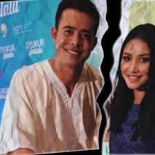 Syafiq kyle pernah digosipkan menjalinkan hubungan cinta dengan pelakon cantik, uqasha senrose. Pesaing Zul Ariffin Syafiq Kyle Yang Diminati Bapa Zahirah Macwilson Ini Jawapan Zahirah