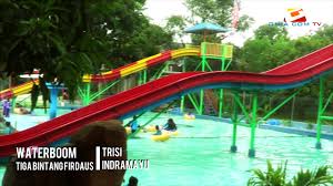 Water boom tirta djaya memiliki beberapa wahana permainan air, dan beberapa kolam dengan tingkat kedalaman yang berbeda. Kolam Renang Waterpark Tiga Bintang Firdaus Indramayu Indonesia Youtube