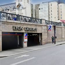The ngdl teams are there to welcome you! Offiziell Parkhaus Effia Gare De Lyon Diderot Uberdacht In Paris
