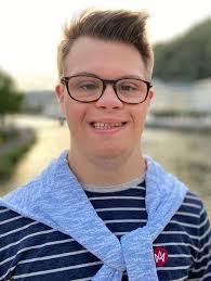 Simon Rupp's Instagram, Twitter & Facebook