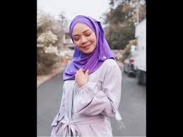 Diadaptasi daripada novel 2018 dengan tajuk sama karya hessa widad. Nora Danish Sebagai Hana Ain Farhana Di Drama Bahagia Bukan Bidaan Youtube