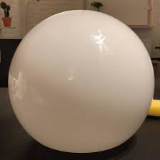 11 Superclevere Ikea Hacks Bei Denen Ich Mich Echt Frage Warum Ich Da Nicht Selbst Draufgekommen Bin In 2020 Mond Lampe Ikea Hacks Ikea