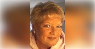 Kay Mahoney's Instagram, Twitter & Facebook