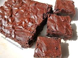 1.masak secara double boiler 2.biarkan sebentar & curahkan diatas resepi topping coklat 6. Fudgy Brownies Kedut Kaya Rasa Coklat Mudah Dibuat