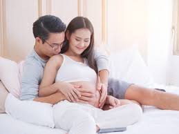 Bolehkah becinta ketika istri hamil muda? Aturan Berhubungan Intim Saat Hamil Yang Aman Dan Nyaman