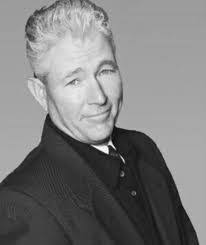 Jim Youngs's Instagram, Twitter & Facebook