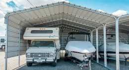In this video trachte sales manager and storage facility owner jamie. Boat And Rv Storage Rivers End Marina