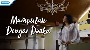 Yesus, tuhan, dengar doaku;orang lain kauhampiri, jangan jalan t'rus. Mampirlah Dengar Doaku Hymn Herlin Pirena Video Youtube