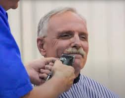 HOW A SMILE AND A WAVE MAKE ALL THE DIFFERENCE