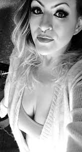 It's me again.... Also sometimes Black&White photos are just pretty 😍  Bougie Bee Cosmetics Prime pot Bee doe eyed mascara Snatcherella Bee  groomed Classy shades Best bish forevermore Mini matte lilac