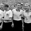 Juli 1954, den tag, an dem sepp herbergers mannschaft im endspiel um die weltmeisterschaft den. 1