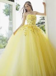 Love At First Sight With This Refreshing Yellow Ball Gown From Kiyoko Hata Yellow Wedding Dress Colored Wedding Dress Spring Wedding Dress