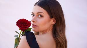 Jun 07, 2021 · bachelorette spoilers have leaked out revealing the details about katie thurston's 2021 season of the bachelorette, including who katie picked as her final 4 bachelors and if katie got engaged to the final bachelor she picked and ended up with! Vor Bachelorette Julian Holte Sich Genehmigung Bei Oma Promiflash De