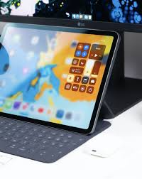 F29b38f160f87ae86df31cee1982066f In 2020 Apple Products Ios App Development Business Gadgets