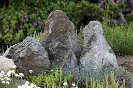 Die gartengestaltung mit steinen und kies zielt daher ab auf eine kongeniale partnerschaft mit spezialisten aus dem pflanzenreich. Gartengestaltung Mit Steinen Und Kies Schone Ideen Tipps Und Tricks