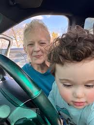 Can someone merge these two photos?