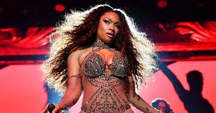 ميغان ثي ستاليون تعلن عن أول جولة موسيقية لها بعنوان "Hot Girl Summer" |  الشرق برس