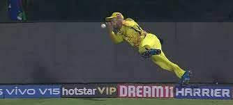 Speaking to his former opening partner at the super kings and good friend shane watson on the t20 stars podcast last year, du plessis revealed that almost every coach tried to push. Ipl 2019 Watch Amazing Faf Du Plessis Dhruv Shorey Relay Catch Sends Stoinis Back