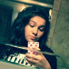 Mariah Bravo (@mariah_toni)