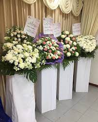A floral arrangement or plant has the ability to speak what the heart is feeling when words fail or do not seem adequate. Expressing Sympathy To The Family Of The Decease In Singapore 24hrs City Florist
