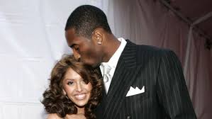 Vanessa bryant and kobe bryant were together for nearly two decades until a helicopter crash took the life of the basketball star and their daughter, gianna, in january 2020. Vanessa Bryant Posts Valentine S Day Message For Kobe And Gianna Entertainment Tonight