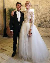 Chiara Ferragni And Fedez Wedding In Noto Sicily Wearing A Dior Gown By Maria Grazia Chiuri Abito Da Sposa Collo Alto Abito Da Nozze Pizzo Da Sposa