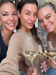 Eva LaRue (@evalarue) • Instagram photos and videos