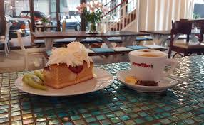 (findet momentan nicht statt) gerne richten wir deine individuelle veranstaltung aus. Kaffee Kuchen In Der Uberseestadt Die Schonsten Cafes Mit Platzen An Der Sonne Wfb
