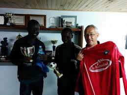 L'équipe professionnelle du tout puissant mazembe pour la saison 2018 Etxarri Aranatz Ke Ø¯Ø± ØªÙˆÛŒÛŒØªØ± Regis Laguesse Glody Likonza Eta Prince Kasongo De La Academia De Congo Tp Mazembe Han Entrenado Hoy Con El Regional Http T Co Wr0lojuyxk