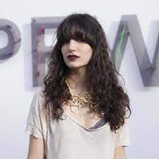 Hairstyles like this might require some time to complete depending on your natural texture, but it's an. 22 Best Wavy Hair With Bangs Ideas For 2021 All Things Hair Usa