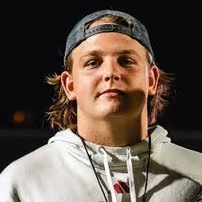 Ollie Vickers's Instagram, Twitter & Facebook