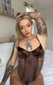 Sophia Mayy - Free nude pics, galleries & more at Babepedia