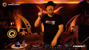 Peacock finally has a preview screen when ff or rw through the progress bar. Qonnect X Dr Peacock 10 Years 5 Hour Solo Set The Evolution Part 4 5 Youtube