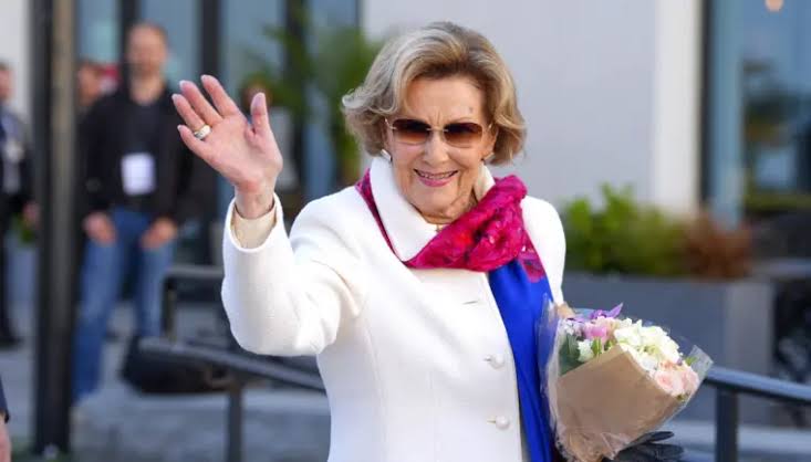 Dronning Sonja på privat tur