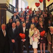 Bir sene burada kendisini geliştirdikten sonra 2007 yılında as takıma yükseltildi. Hochzeit Kevin Grosskreutz Gibt Seiner Freundin Caro Das Ja Wort