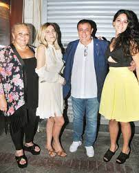 Bahçesi için toprak alan mahmut tuncer, virüsle. Turkucu Mahmut Tuncer In Kizi Gizem Popcu Oldu